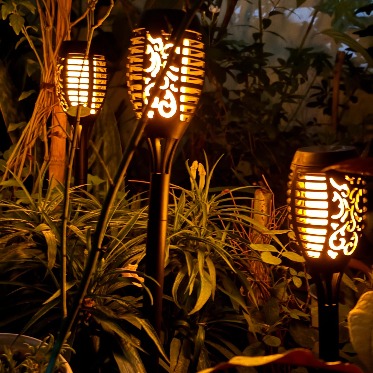 Solar Garden Flame Light